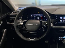 Škoda Kamiq Selection TSI in Black-Magic Perleffekt