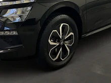 Škoda Kamiq Selection TSI in Black-Magic Perleffekt