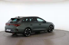 CUPRA Leon SP Kombi TRIBE e-HYBRID 150/204 in Mangan-Grün Matt