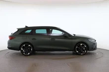 CUPRA Leon SP Kombi TRIBE e-HYBRID 150/204 in Mangan-Grün Matt