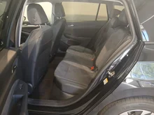VW Golf Variant Business mHeV DSG in Grenadillschwarz Metallic