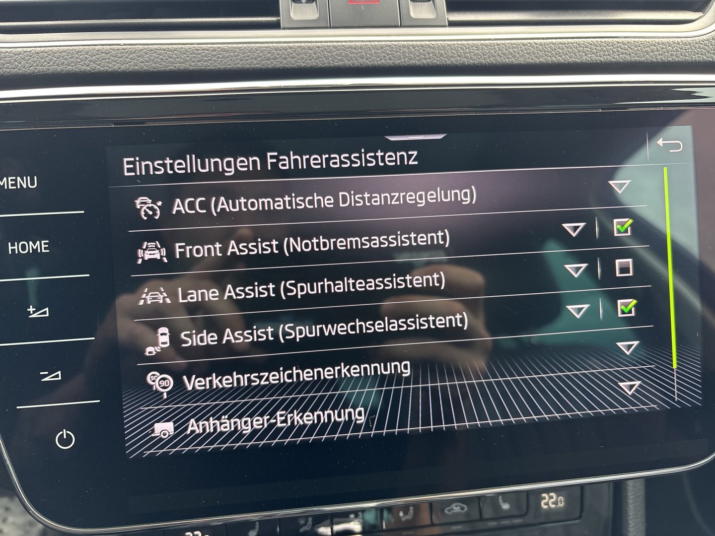 Škoda SUPERB Combi Style TDI DSG | Bild 14 von 25