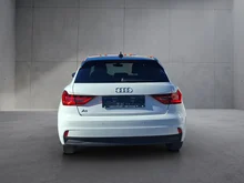 Thumbnail-Foto von Fahrzeug