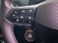 CUPRA Born 79/84 e-Boost 170kW/231PS in Licht-Silber Metallic