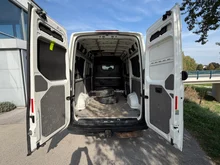 VW Crafter 30 Kastenwagen Entry L3H3 TDI in candyweiß