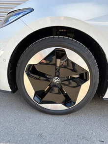 Thumbnail-Foto von Fahrzeug