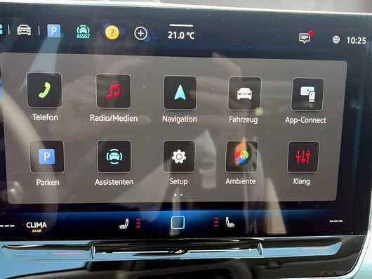 Bild eines VW Golf Rabbit mHEV DSG