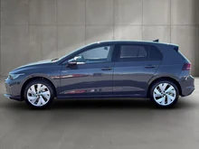 VW Golf Rabbit mHEV DSG in Delfingrau Metallic