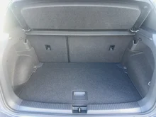 VW T-Cross R-Line TSI in 5W Rauchgrau Metallic