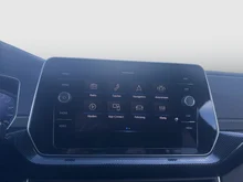 VW T-Cross R-Line TSI in 5W Rauchgrau Metallic