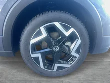 VW T-Cross R-Line TSI in 5W Rauchgrau Metallic