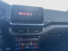 VW T-Cross R-Line TSI in 5W Rauchgrau Metallic