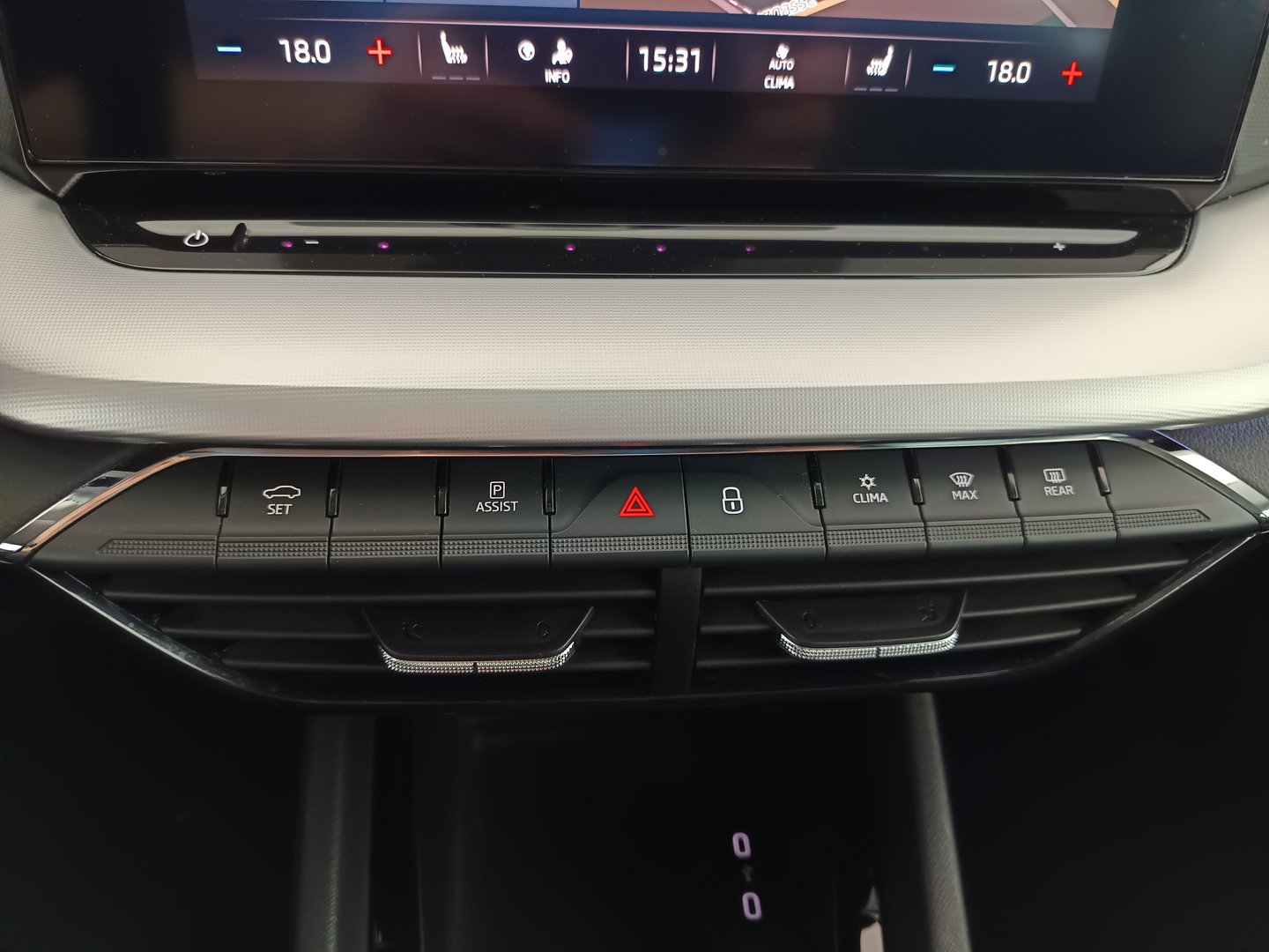 Škoda OCTAVIA Combi Ambition TDI | Bild 29 von 37