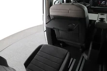VW Multivan Edition ÜH eHybrid 180 kW 4M in Candyweiß/Dach Deepblack