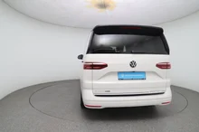 VW Multivan Edition ÜH eHybrid 180 kW 4M in Candyweiß/Dach Deepblack