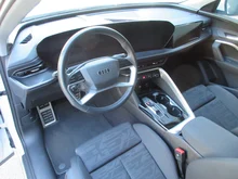 Audi Q5 SUV TDI quattro 150 kW in Gletscherweiß Metallic