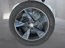 Škoda Kamiq Monte Carlo TSI DSG in Moon-Weiß Metallic