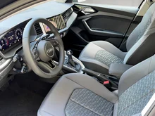 Audi A1 Sportback 25 TFSI intense in Mythosschwarz Metallic