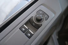 VW Caravelle Edition eHybrid 171 kW in Stone Grey