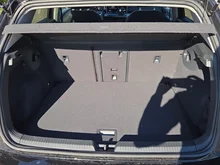 VW Golf Rabbit mHEV DSG in Grenadillschwarz Metallic
