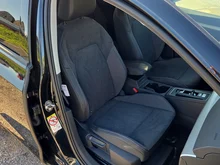 VW Golf Rabbit mHEV DSG in Grenadillschwarz Metallic