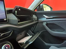Škoda Kodiaq Selection TSI mHEV DSG in 5X Graphite-Grau Metallic