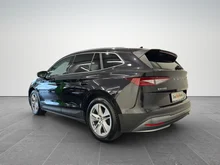 Škoda Enyaq 80 in Black-Magic Perleffekt