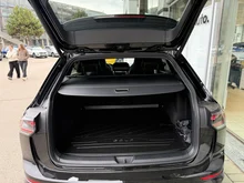 VW Golf Variant Sport TDI DSG in Grenadillschwarz Metallic