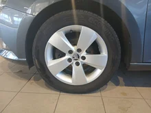 Thumbnail-Foto von Fahrzeug