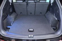 SEAT Tarraco FR 2.0 TDI DSG 4Drive in Edel-Schwarz Met.