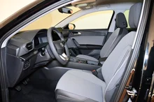 SEAT Leon Style Edition 1.5 TSI 115 PS in Nacht-Schwarz Metallic