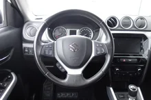 Suzuki Vitara 1,6 DDiS 4WD GL Shine in weiß