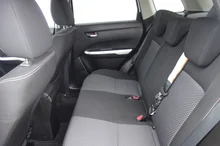 Suzuki Vitara 1,6 DDiS 4WD GL Shine in weiß