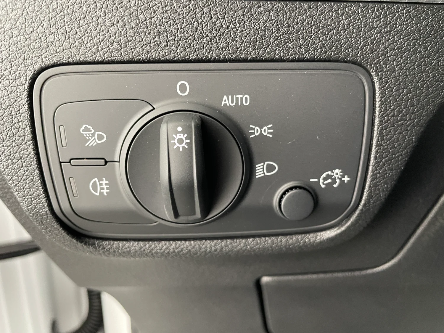 Bild eines Audi Q2 30 TFSI admired