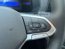 VW T-Cross 4Me TSI in Reflexsilber Metallic
