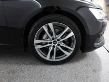 Audi A6 Avant 40 TDI quattro Sport in brillantschwarz