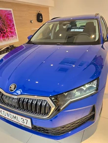 Thumbnail-Foto von Fahrzeug