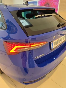 Thumbnail-Foto von Fahrzeug