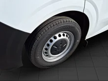 VW Transporter Doka-Pritsche TDI in Clear White