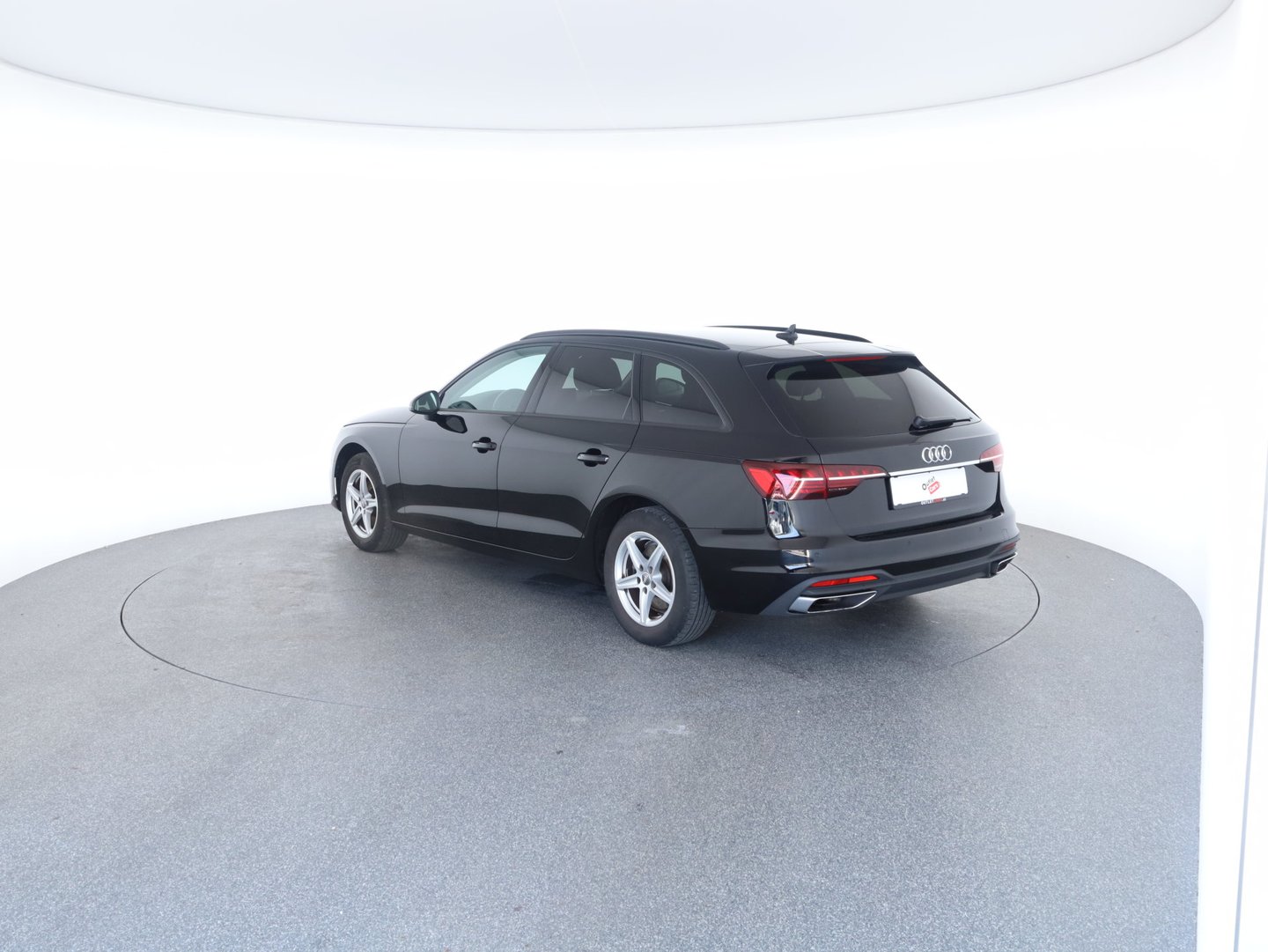 Audi A4 Avant 35 TDI | Bild 2 von 16