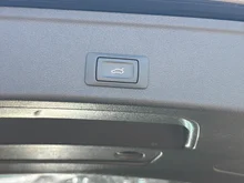 Audi A4 Avant 35 TDI S line in MYTHOSSCHWARZ METALLIC