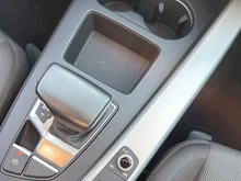 Audi A4 Avant 35 TDI S line in MYTHOSSCHWARZ METALLIC