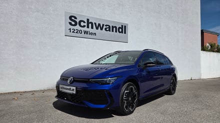 VW Golf Variant Sport mHeV DSG