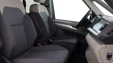 VW California Beach Camper eHyb. 180 kW 4M in Indiumgrau Met./Dach Deepblack Perleff.