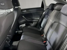 VW Taigo 4Me TSI in Deep Black Perleffekt