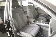 Audi A4 Avant 30 TDI advanced in brillantschwarz Klar