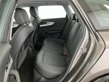 Audi A4 Avant 30 TDI in terragrau metallic