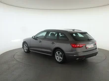 Audi A4 Avant 30 TDI in terragrau metallic
