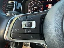 VW Golf GTI Performance DSG in 2T Deep Black Perleffekt