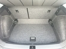 SEAT Arona Reference Edition 1.0 TSI in Nacht-Schwarz Metallic